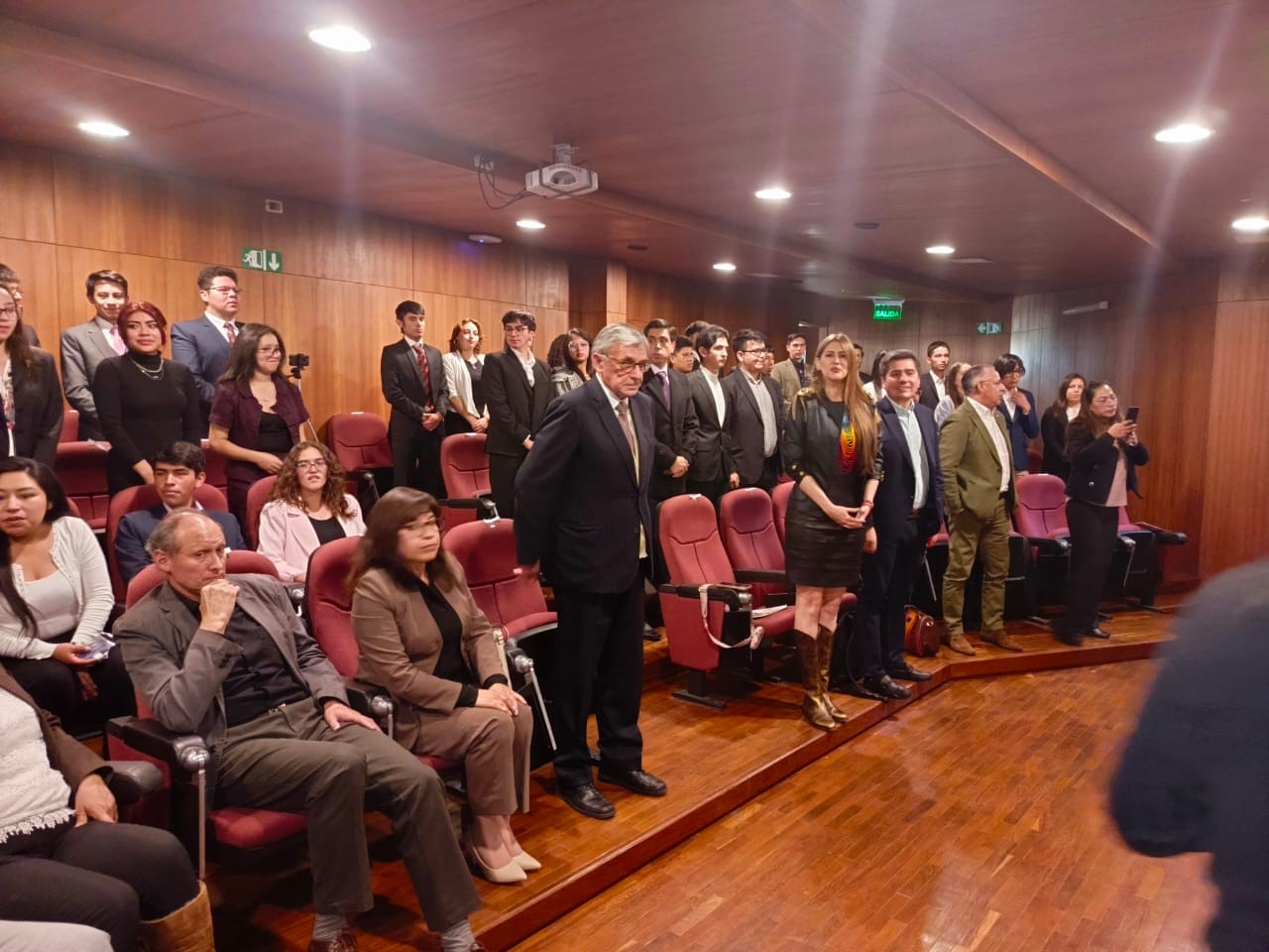 Parlamento 2 Posesión de 25 Parlamentarios Andinos Universitarios y 25 Suplentes.